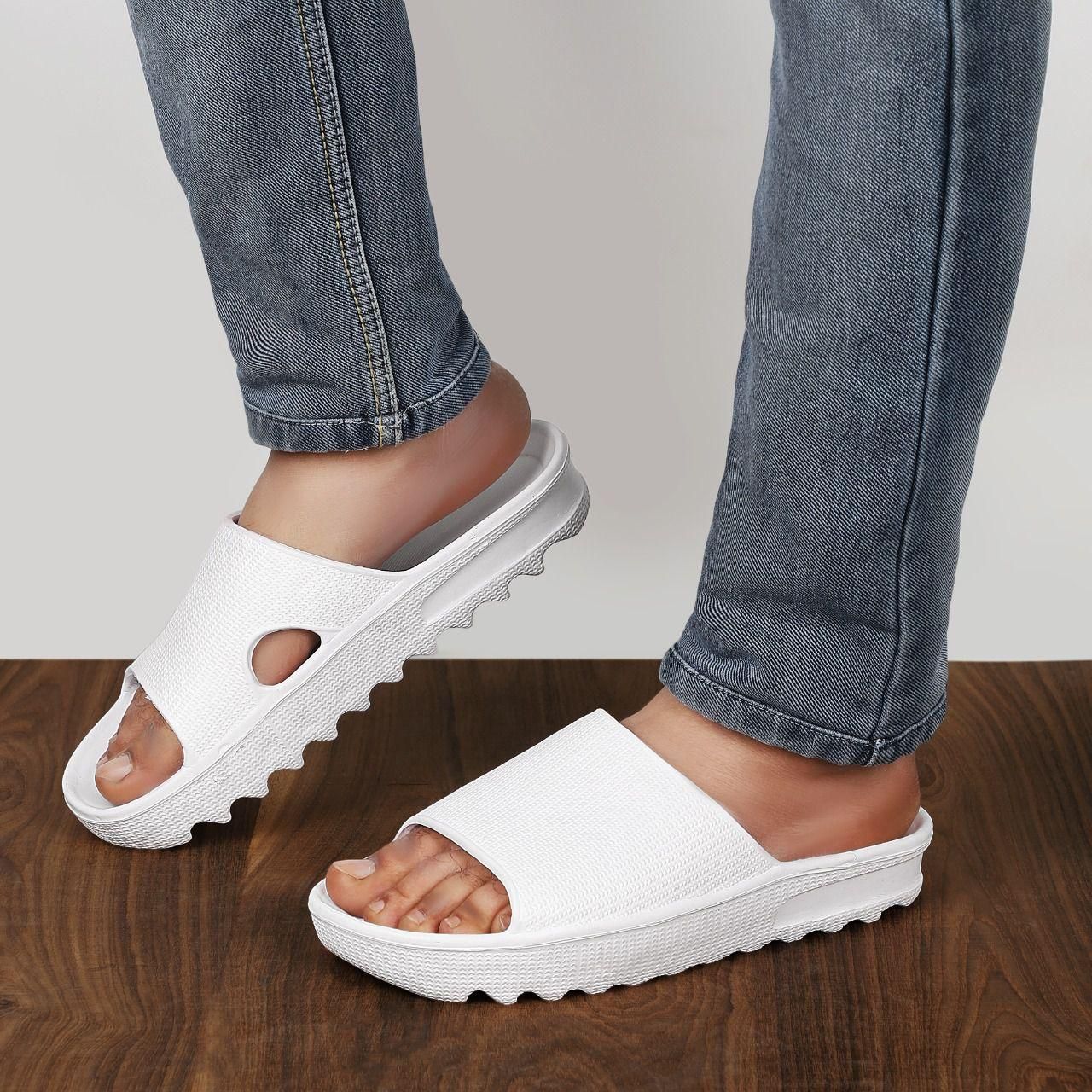 ComfortStride Men's Slippers